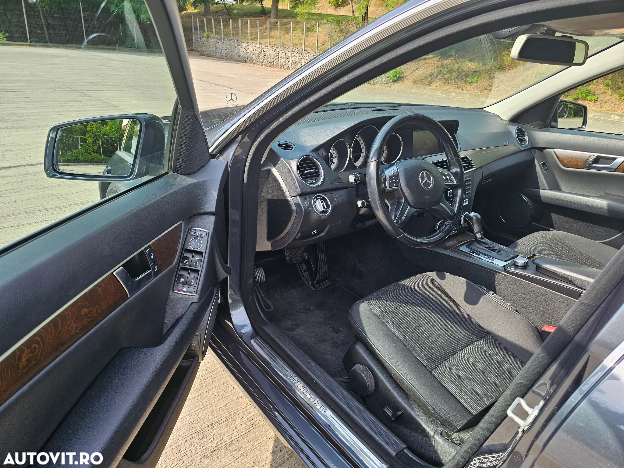 Mercedes-Benz C 220 CDI DPF (BlueEFFICIENCY) 7G-TRONIC Elegance - 7
