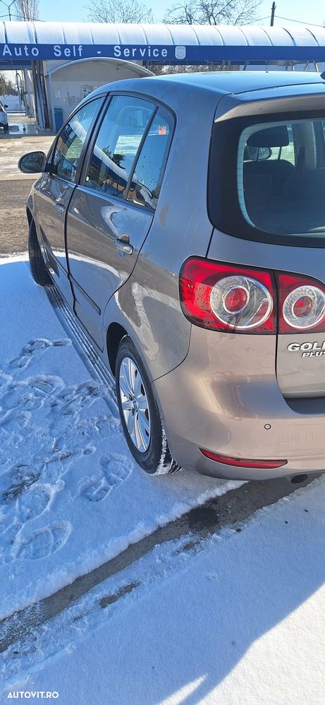 Volkswagen Golf Plus 1.6 TDI DPF Comfortline - 3