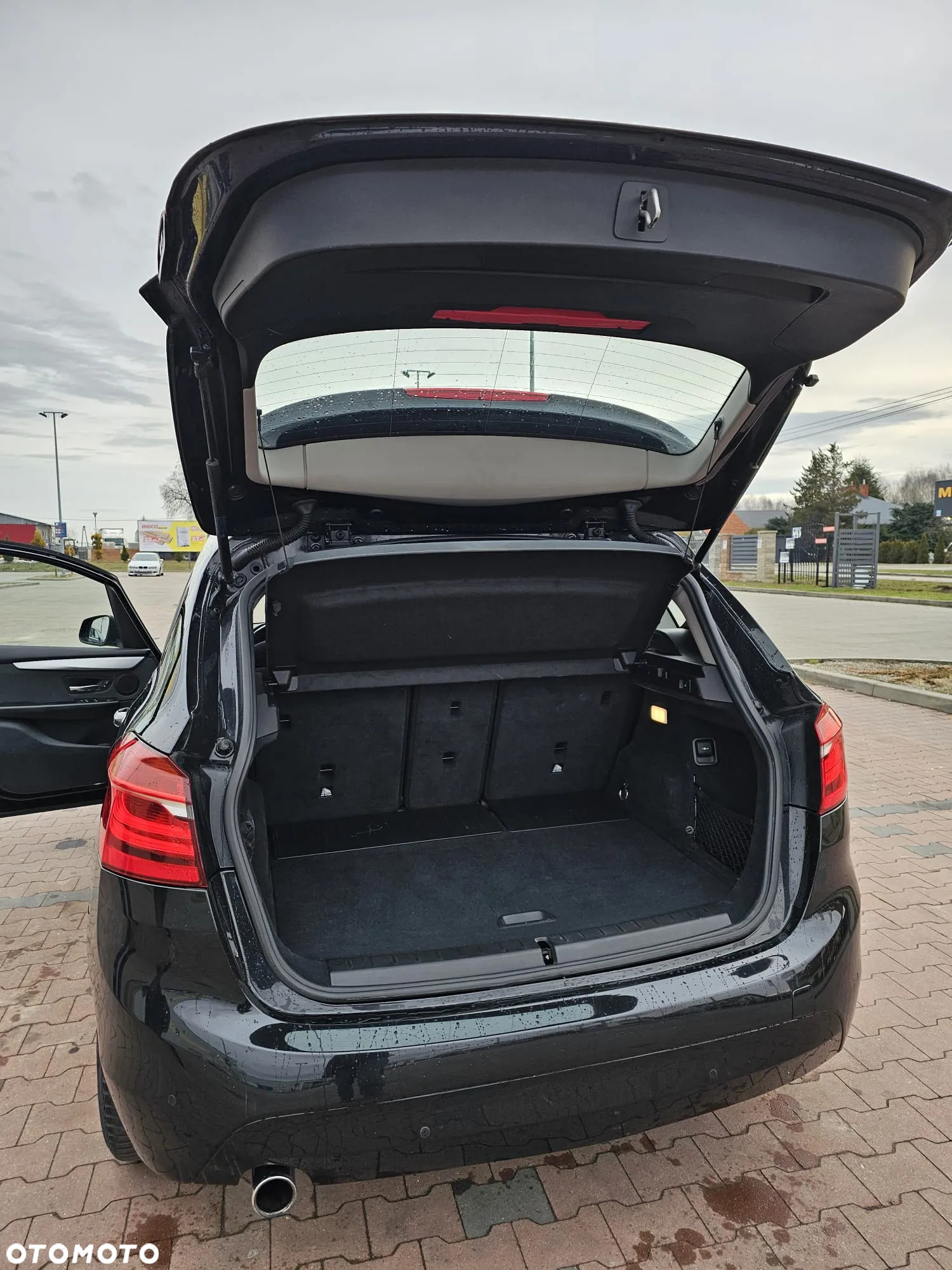 BMW Seria 2 218d - 5