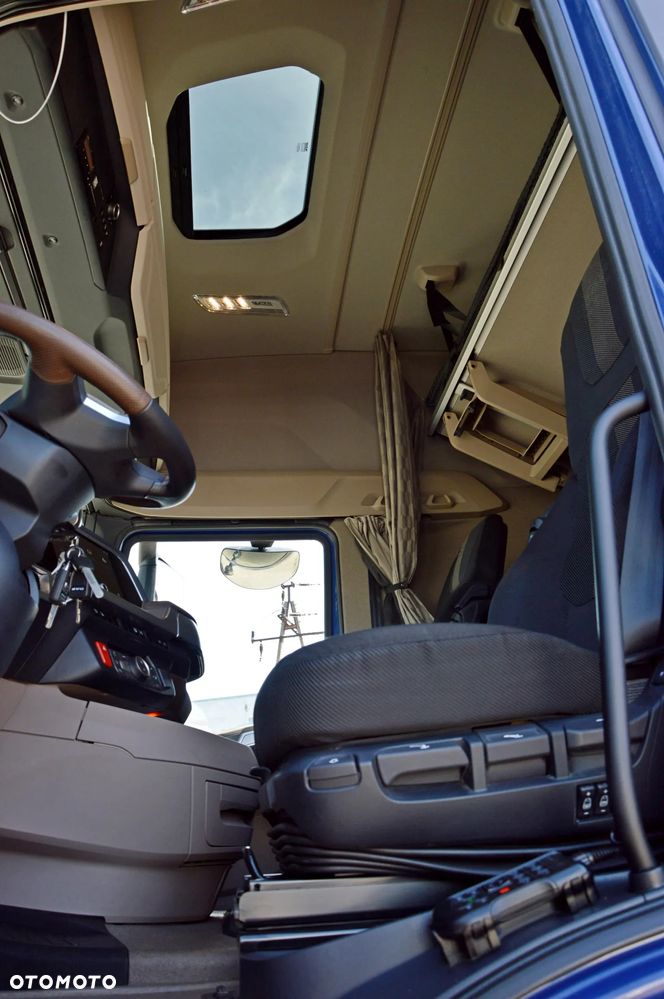 DAF DAF XG+ 530 / ZF INTARDER / BLENDA / KLIMA POST. / MIĘDZYOSIE / FULL LED / ALUFELGI / - 24
