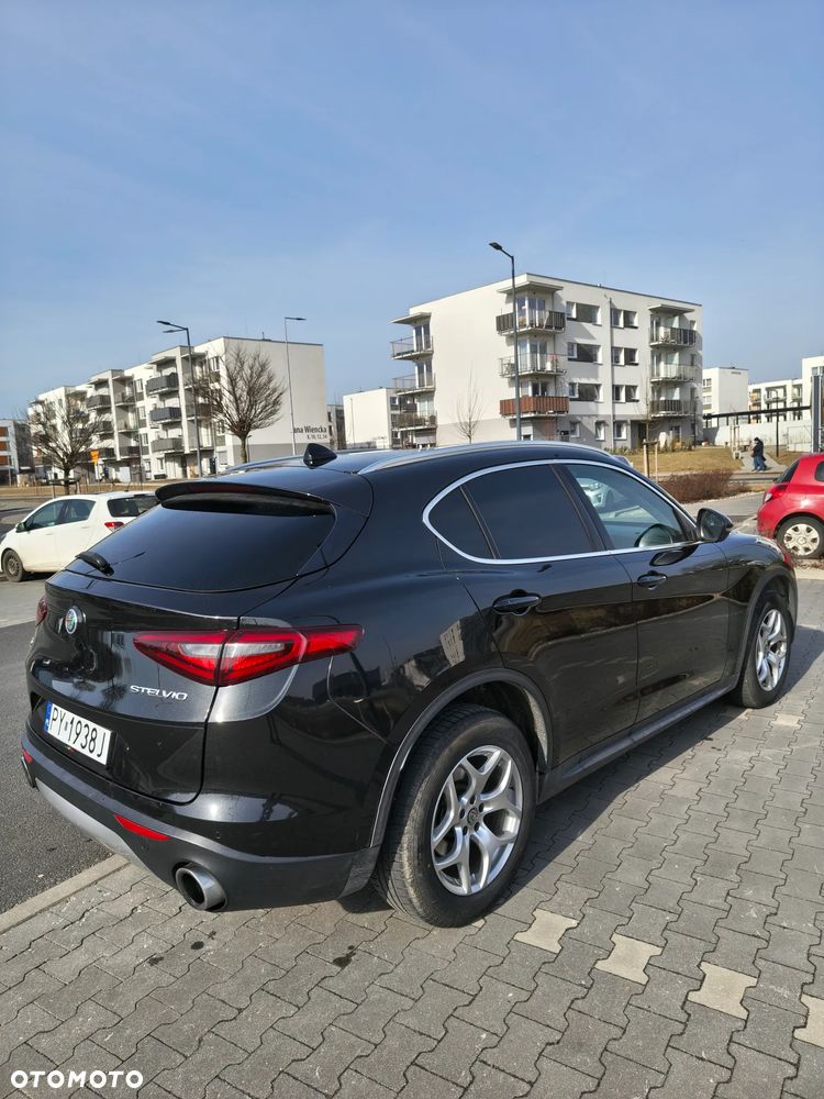 Alfa Romeo Stelvio - 5