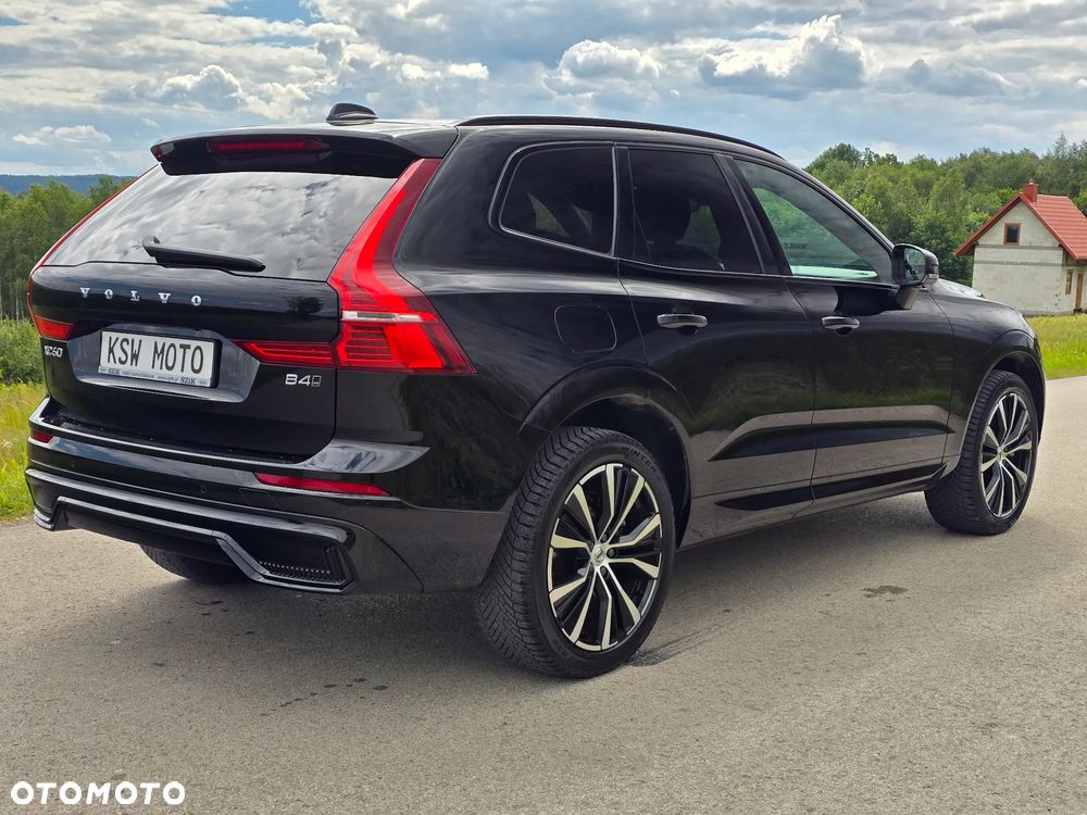 Volvo XC 60 B4 D AWD Plus Dark - 6