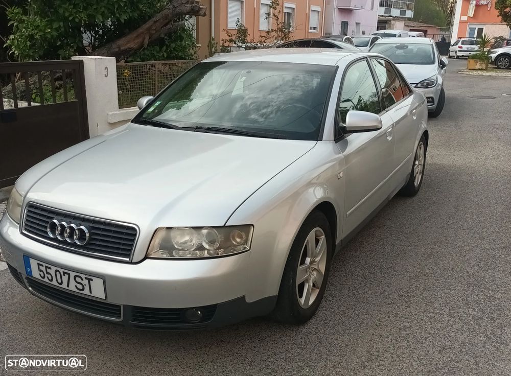 Audi A4 1.9 TDI m5 - 1