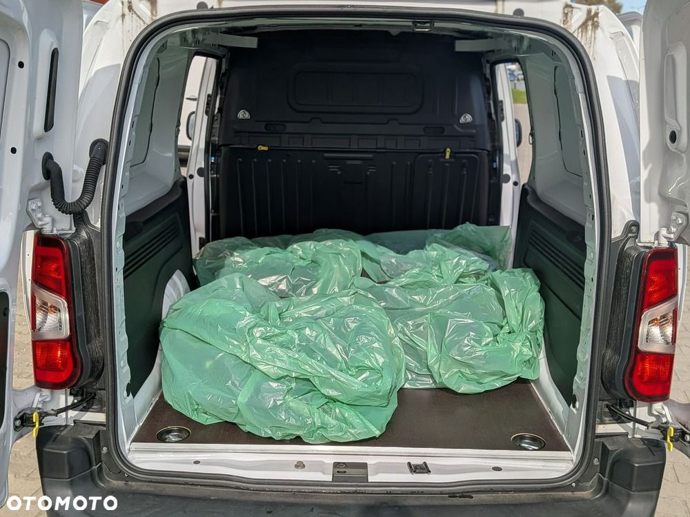 Toyota Proace City - 26