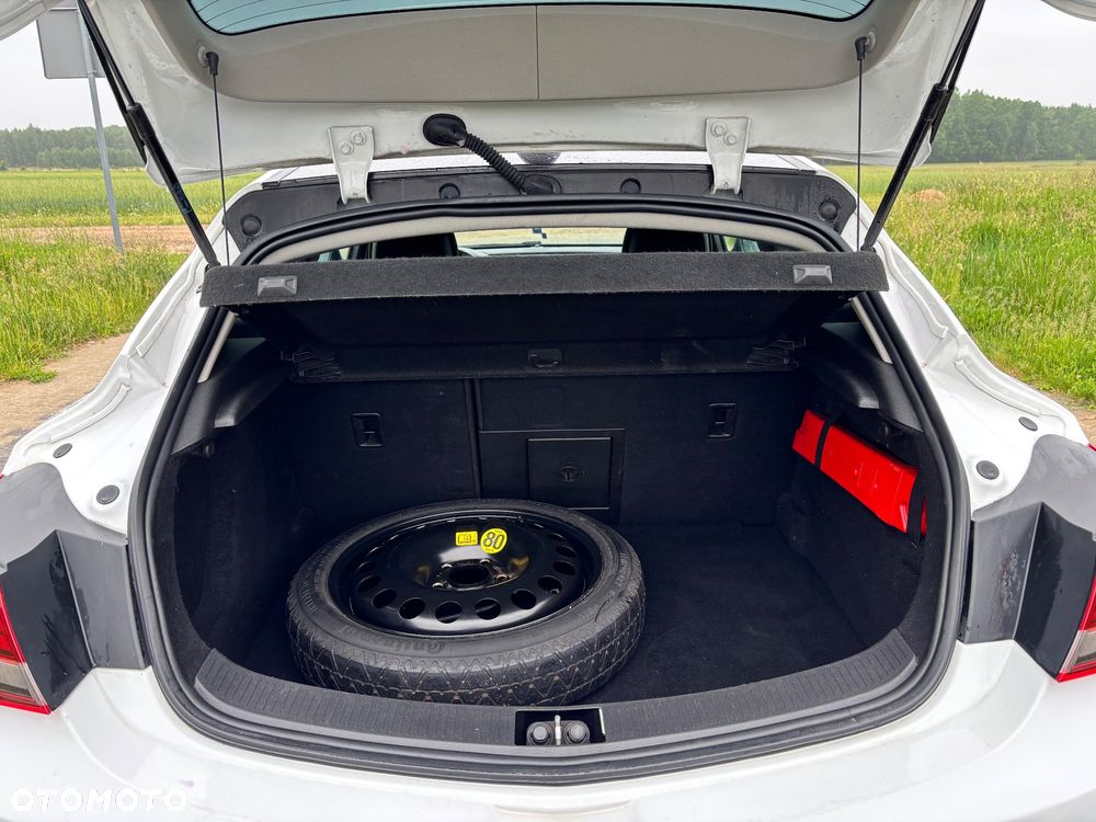 Opel Astra 1.4 T Active - 24