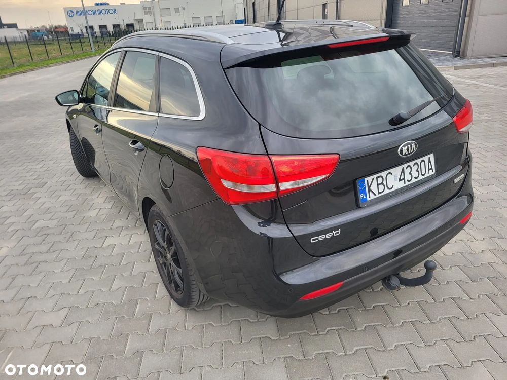 Kia Ceed 1.6 CRDi 136 ISG GT Line - 5