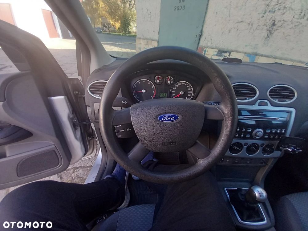 Ford Focus 1.6 Gold X - 22