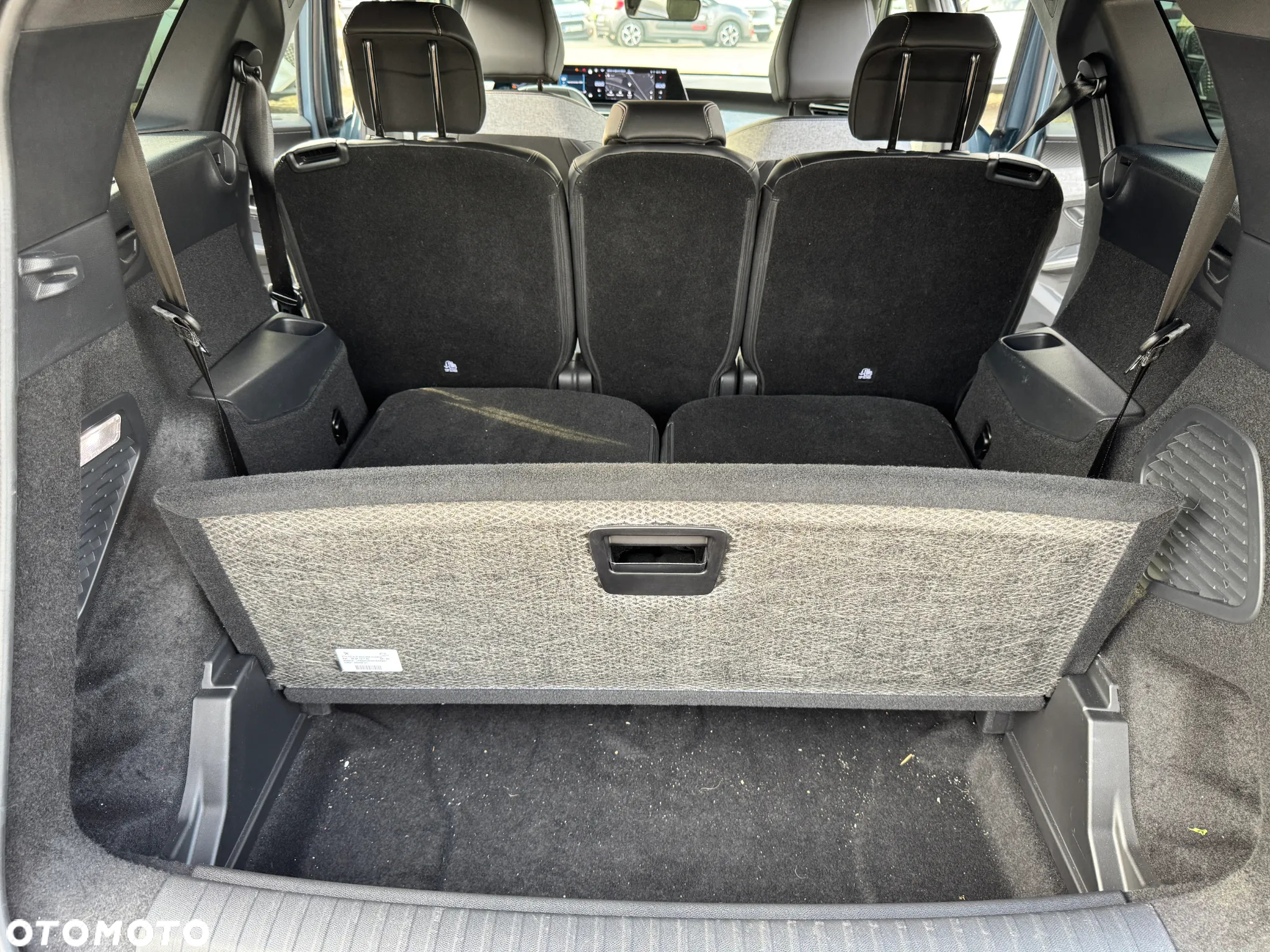 Peugeot 5008 1.2 PureTech mHEV Allure S&S e-DCS6 - 12