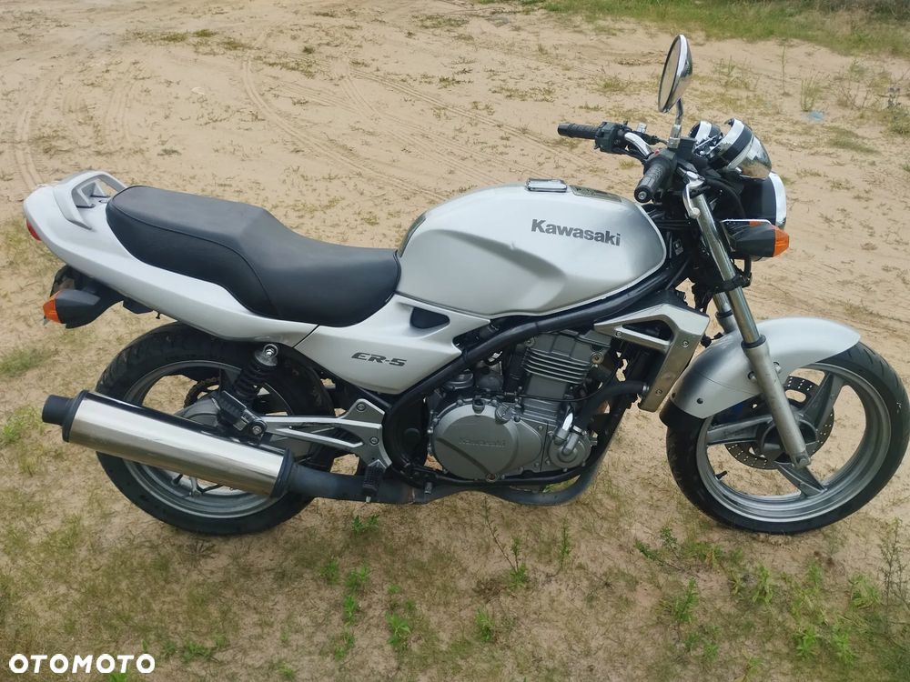 Kawasaki ER - 8