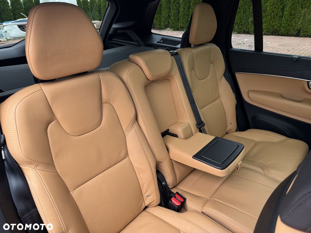 Volvo XC 90 - 16