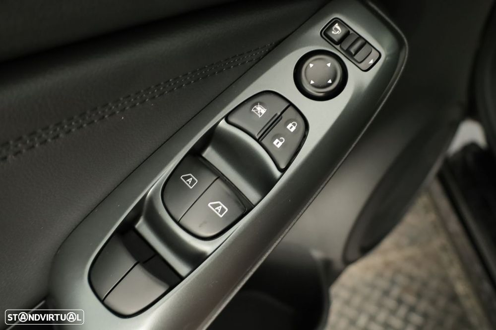 Nissan Juke 1.0 DIG-T N-Connecta - 20