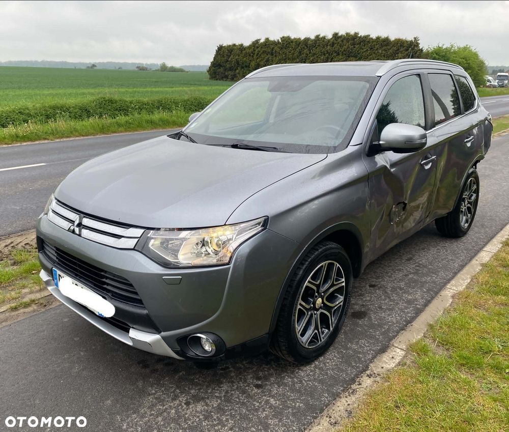 Mitsubishi Outlander - 4