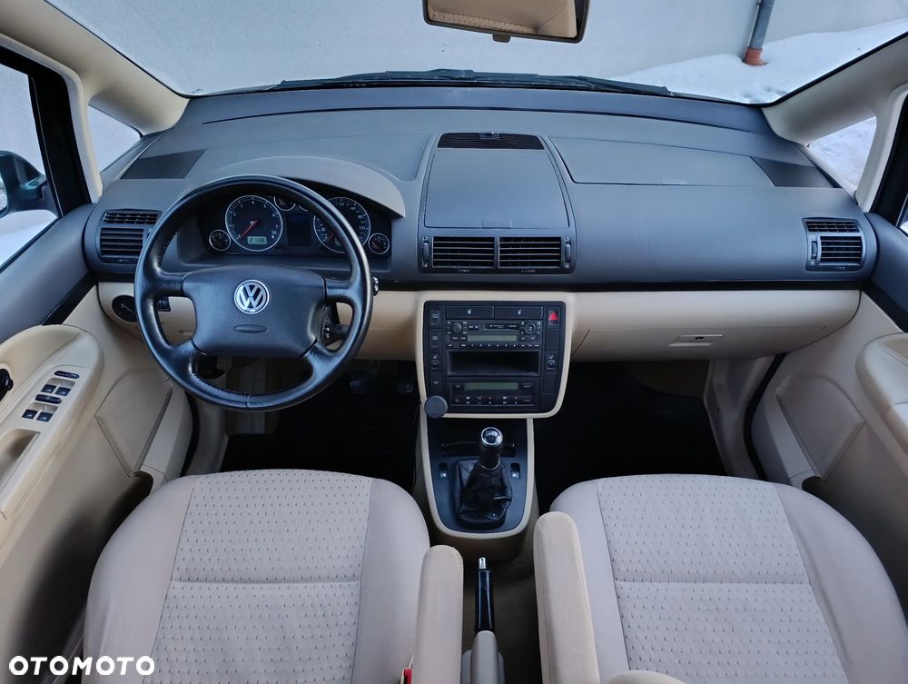 Volkswagen Sharan 1.8T Basis - 14