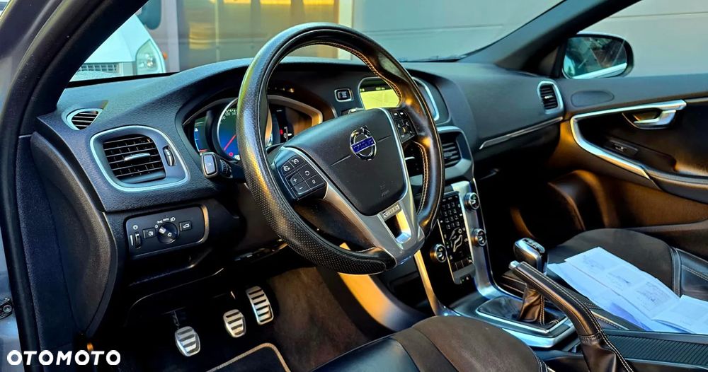 Volvo V40 - 19