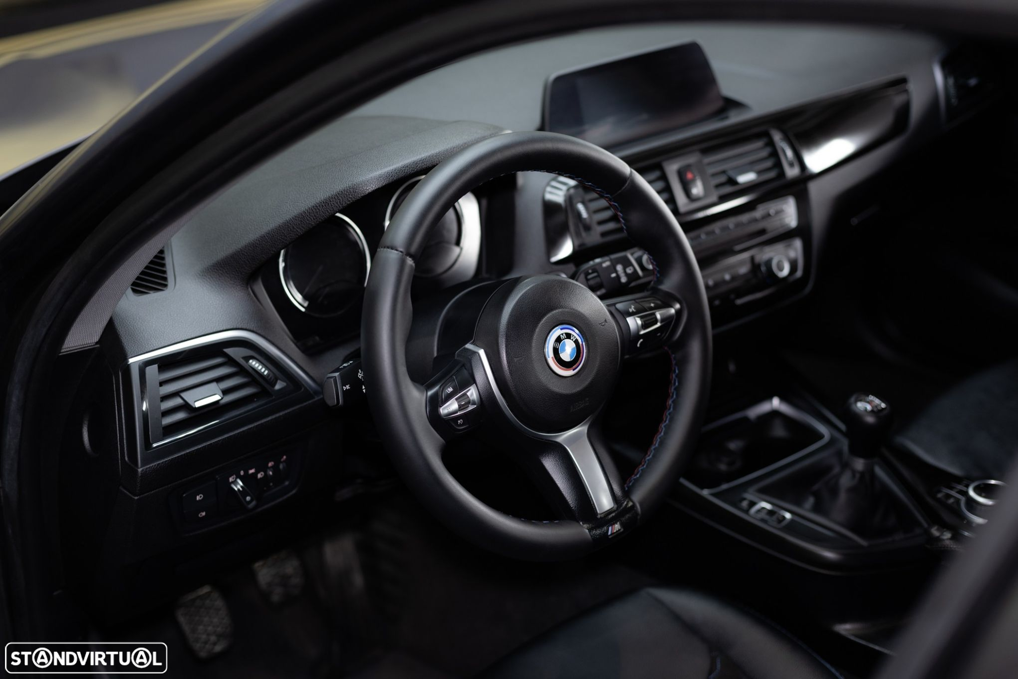 BMW 116 d Pack M - 33