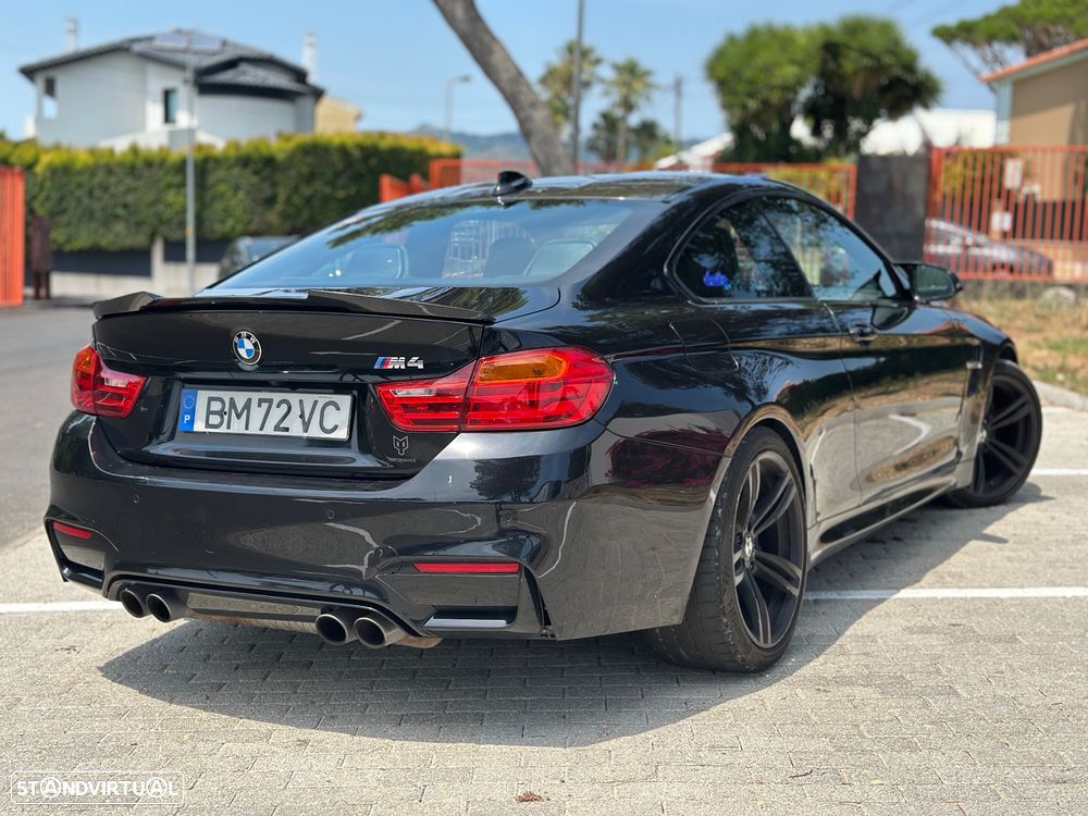 BMW M4 Auto - 8