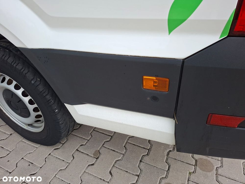 Volkswagen Crafter - 14