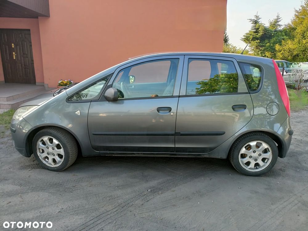 Mitsubishi Colt - 2