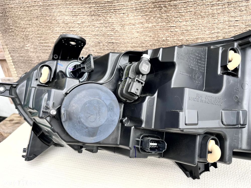 DACIA SANDERO STEPWAY III LOGAN III JOGGER 2020- LAMPA PRAWY PRZÓD PRAWA PRZEDNIA ORYGINAŁ VARROC 260109490R BRAK JEDNEGO UCHYWTU - 16