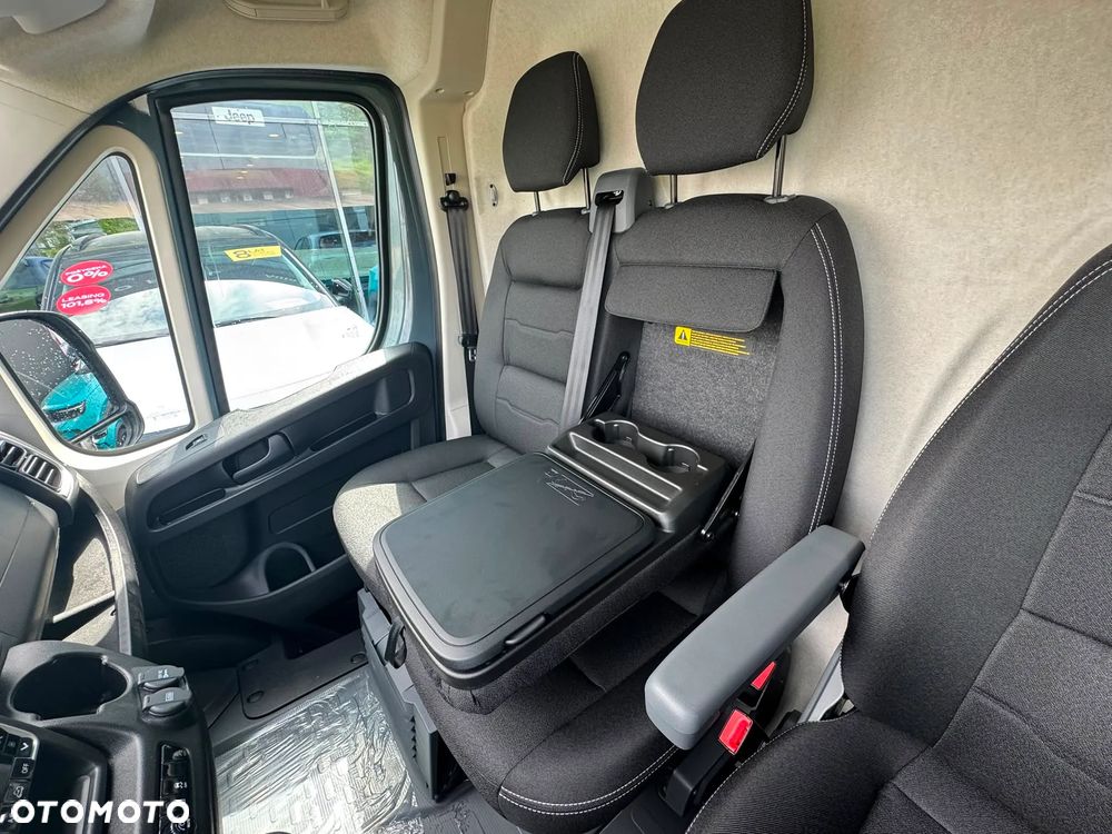 Opel Movano Furgon - 21