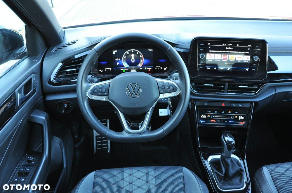 Volkswagen T-Roc - 18