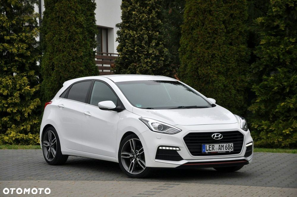 Hyundai i30 1.6 GDI Turbo Luxury - 2