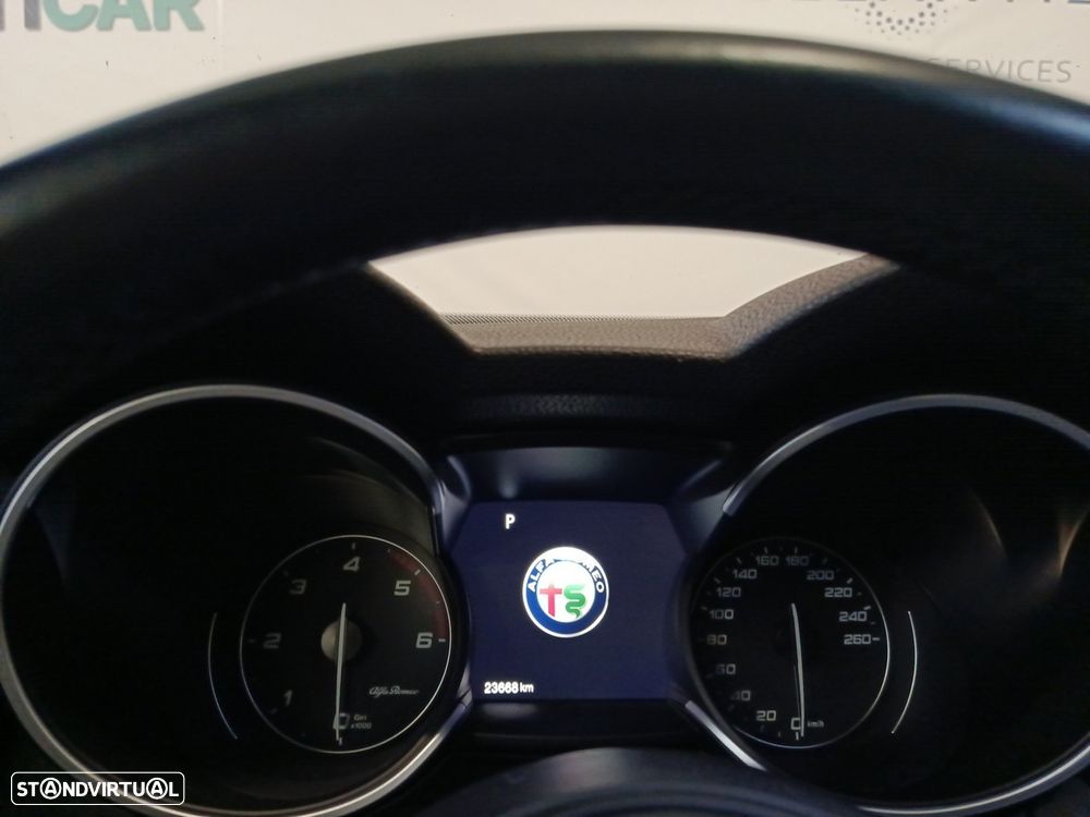 Alfa Romeo Stelvio 2.2 D Sprint AT8 - 13