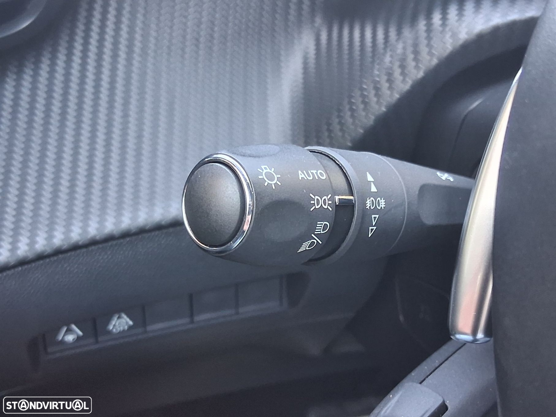 Peugeot 2008 1.2 PureTech GT Line EAT8 - 37
