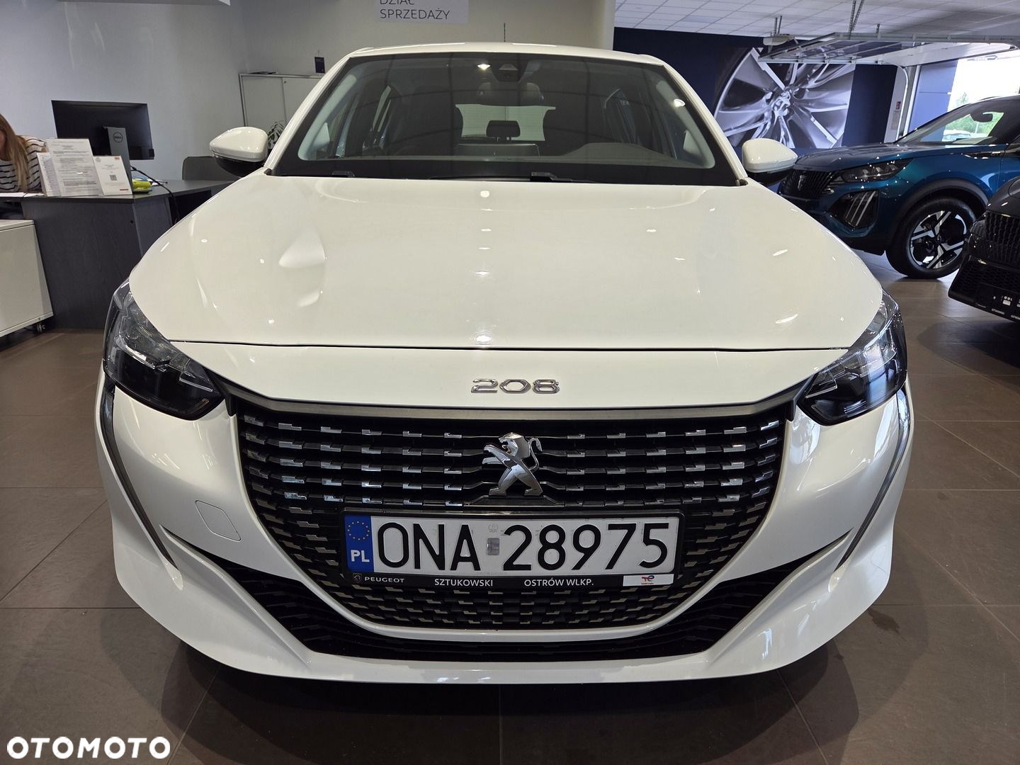 Peugeot 208 - 5