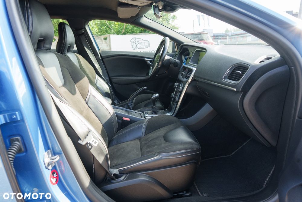 Volvo V40 D2 RDesign - 23