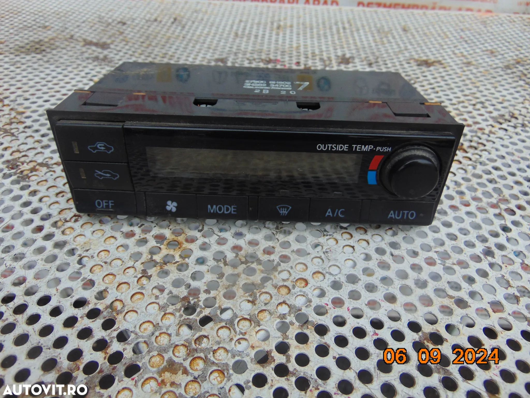 Climatronic Nissan X Trail t30 2001-2007 Radio CD magazie cd X-Trail - 1