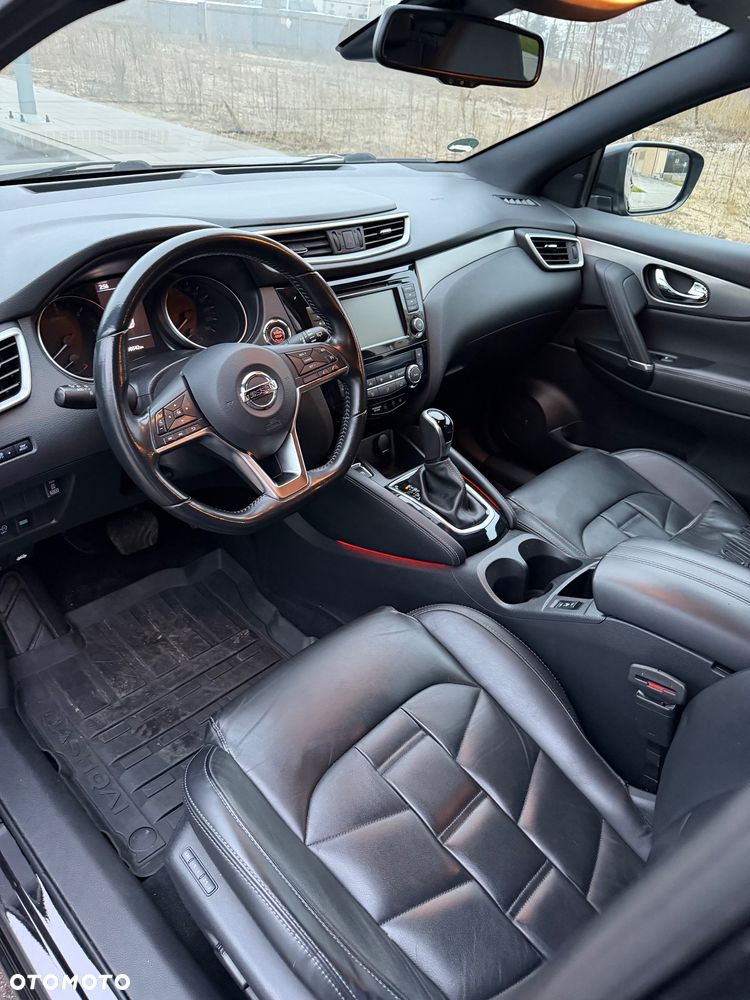 Nissan Qashqai 1.7 dCi 4x4 Tekna+ Xtronic - 5
