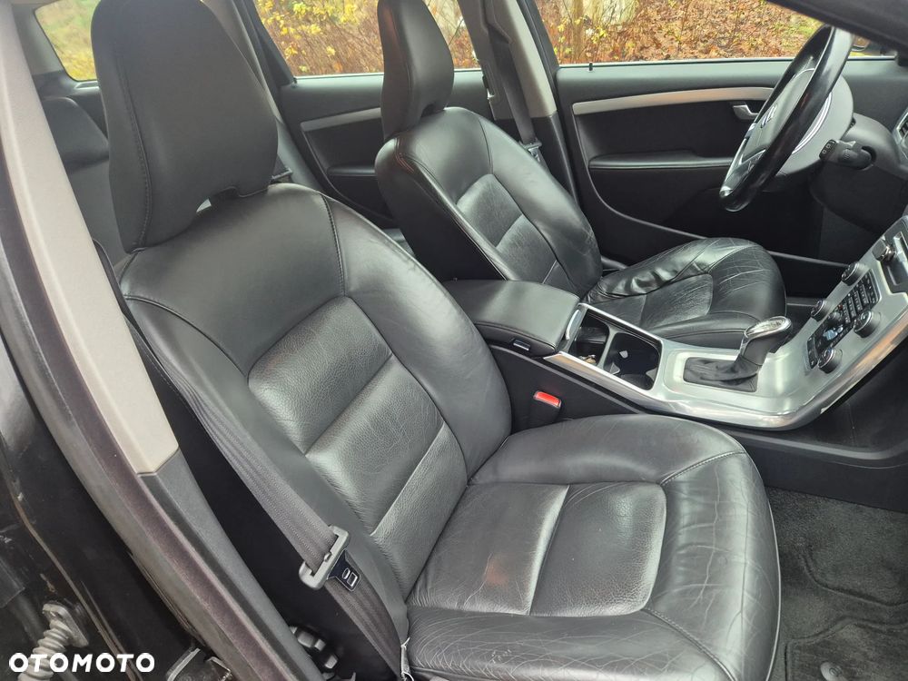 Volvo V70 D4 Geartronic Momentum - 17