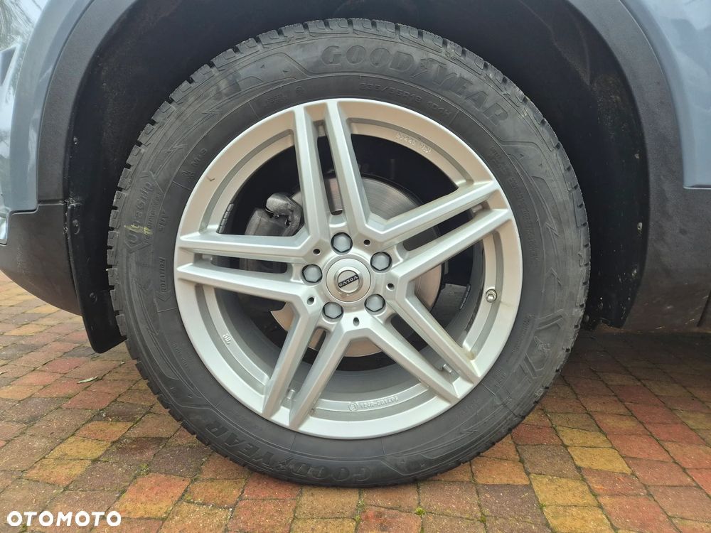 Volvo XC 40 T3 R-Design - 24