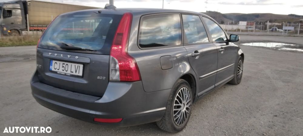 Volvo V50 2.0 D Momentum - 10