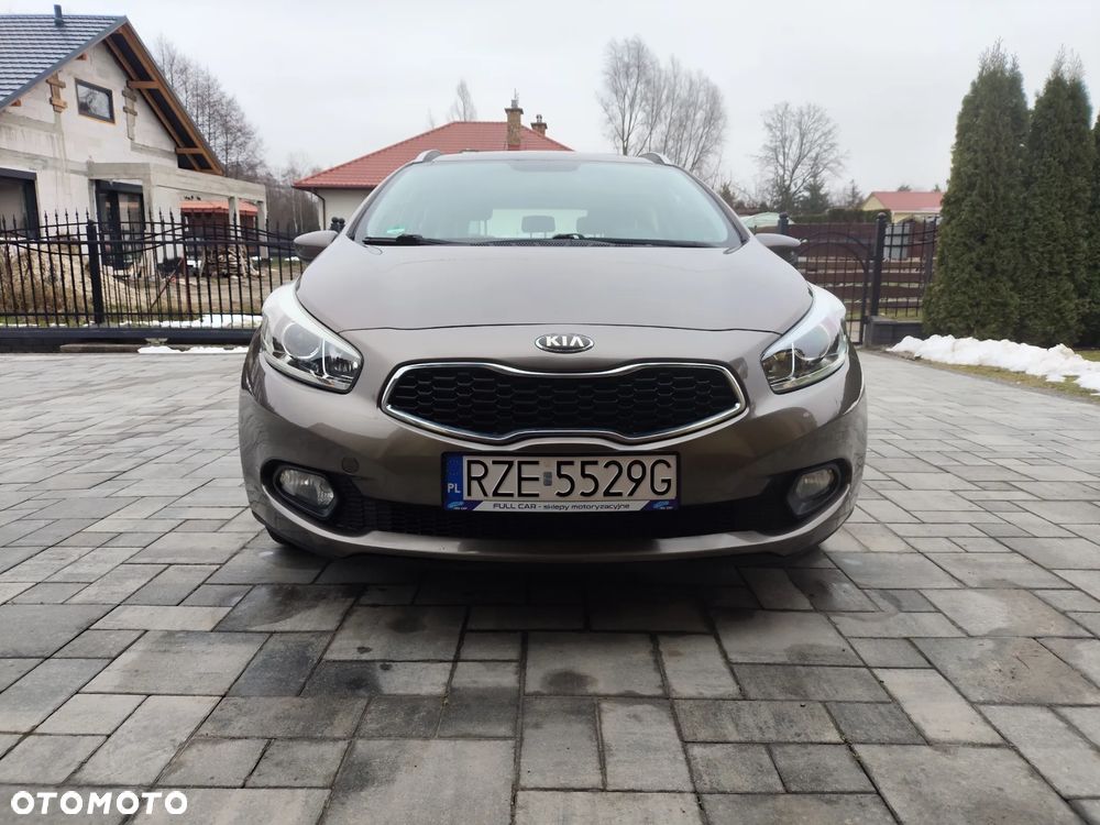 Kia Ceed 1.4 CVVT Dream Team Edition - 9