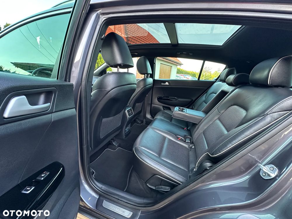 Kia Sportage 1.6 T-GDI AWD GT LINE - 24