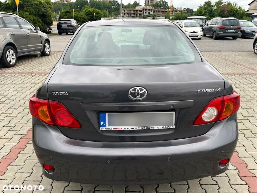 Toyota Corolla 1.6 Luna - 6