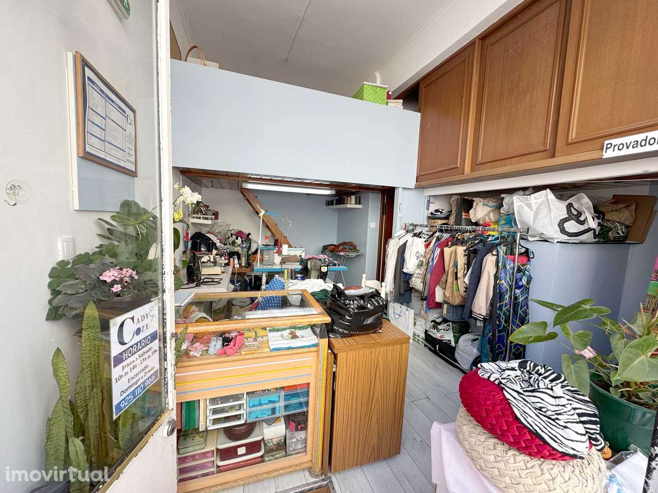 Loja para Arrendamento em Queluz | Montra para Rua | 55 m² - Grande imagem: 2/9