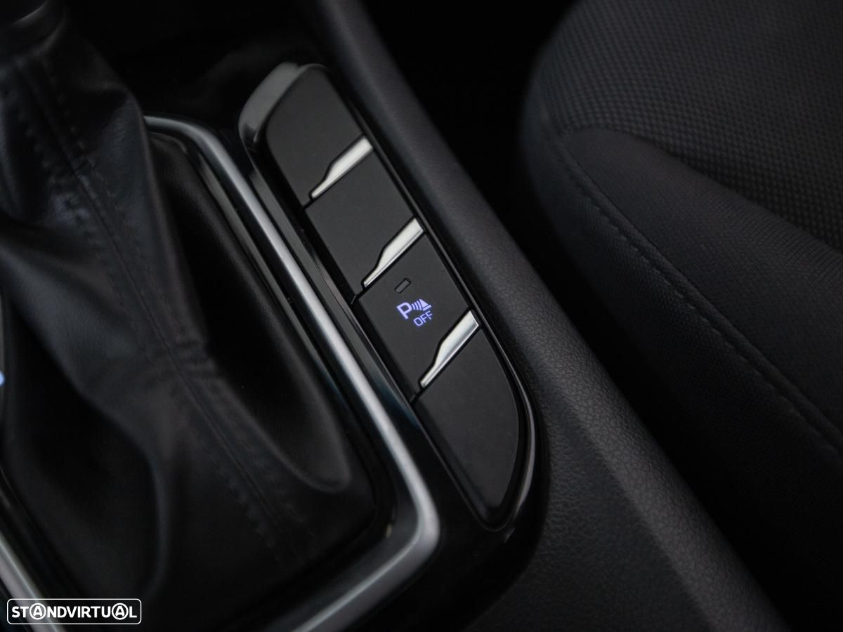 Hyundai Ioniq 1.6 GDI HEV Hybrid Tech - 18