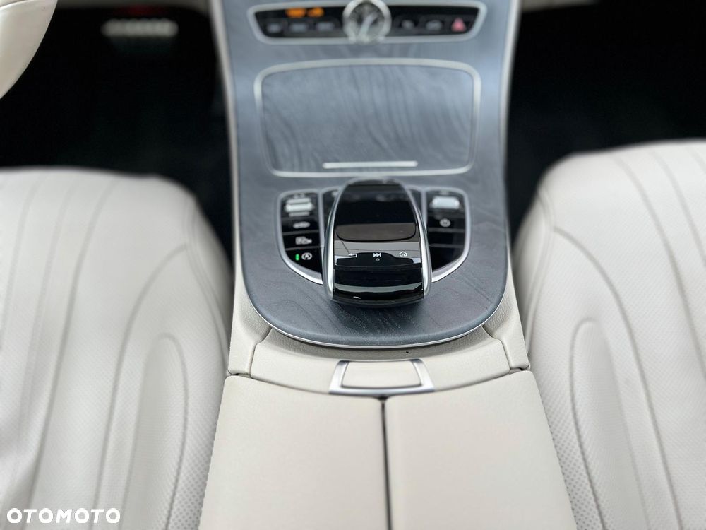 Mercedes-Benz CLS - 25