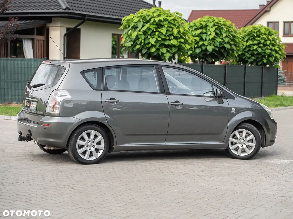 Toyota Corolla Verso 2.0 D-4D - 14