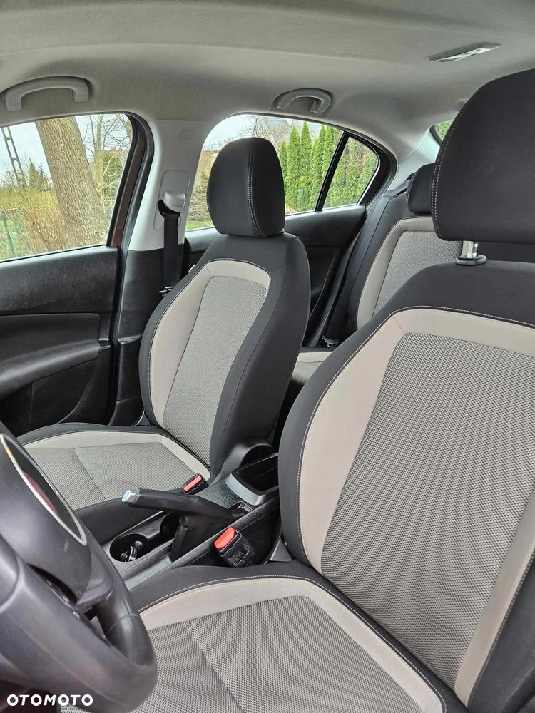 Fiat Tipo - 12