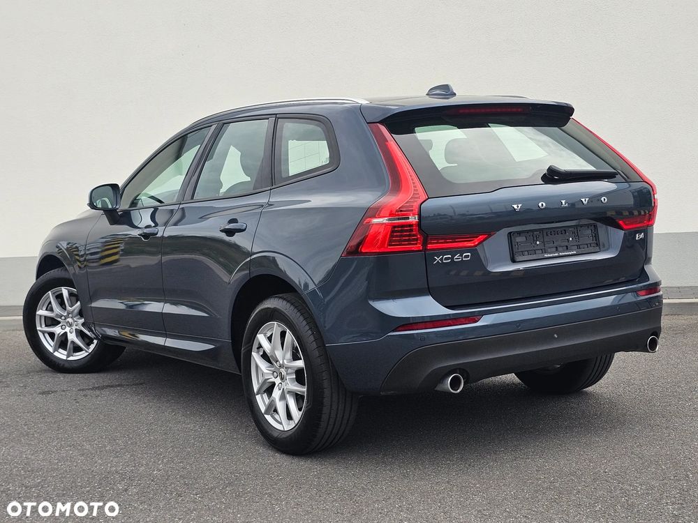 Volvo XC 60 B4 D Geartronic Momentum - 11