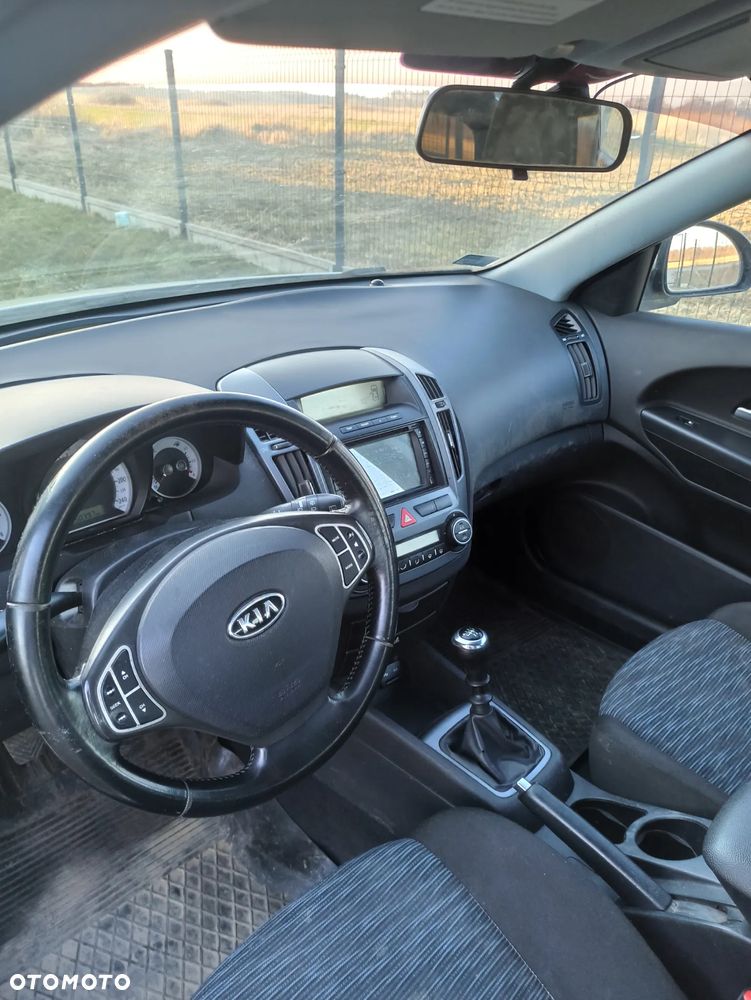 Kia Ceed 1.6 CRDi 90 Vision - 7