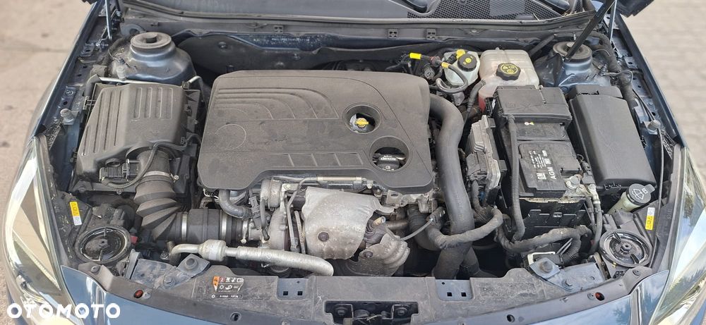 Opel Insignia 1.6 T Cosmo S&S - 36
