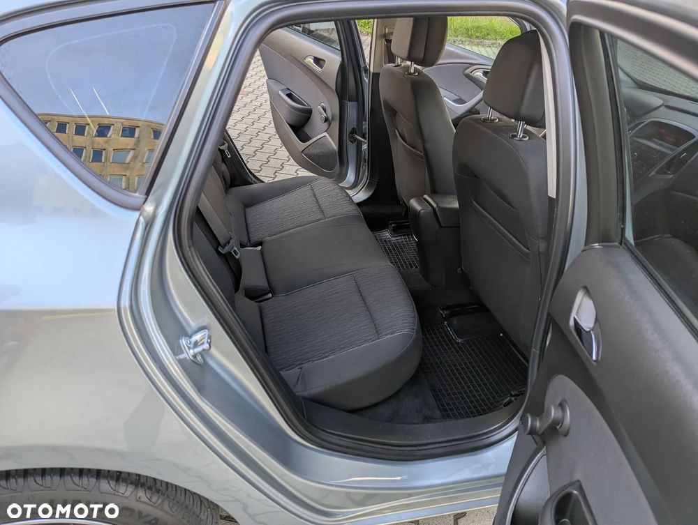 Opel Astra 1.4 T Enjoy - 33