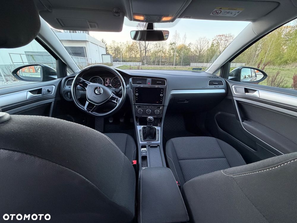 Volkswagen Golf 1.0 TSI Trendline - 17