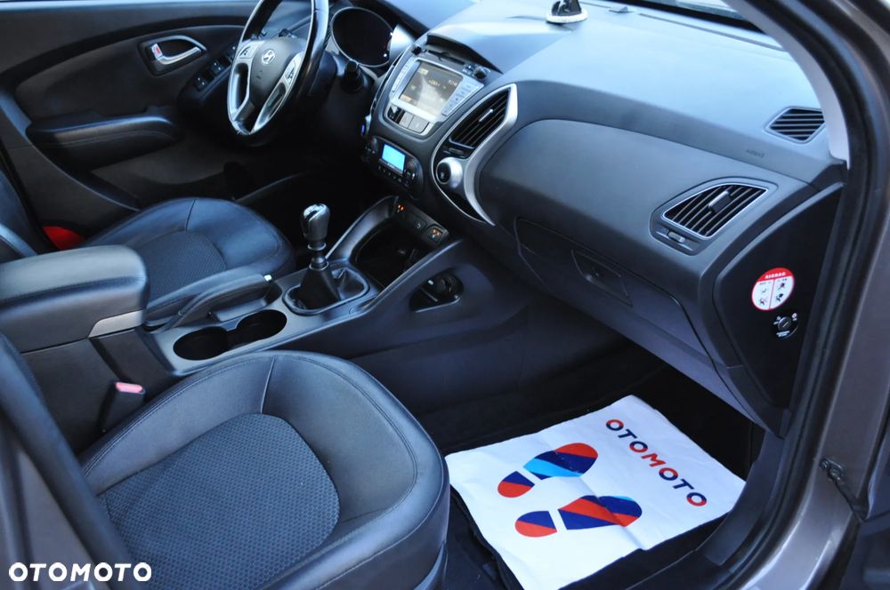 Hyundai ix35 blue 1.6 2WD Finale Gold - 27