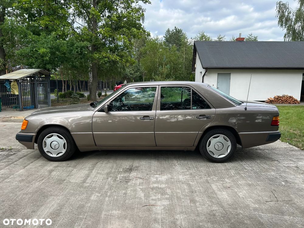 Mercedes-Benz Klasa E - 5